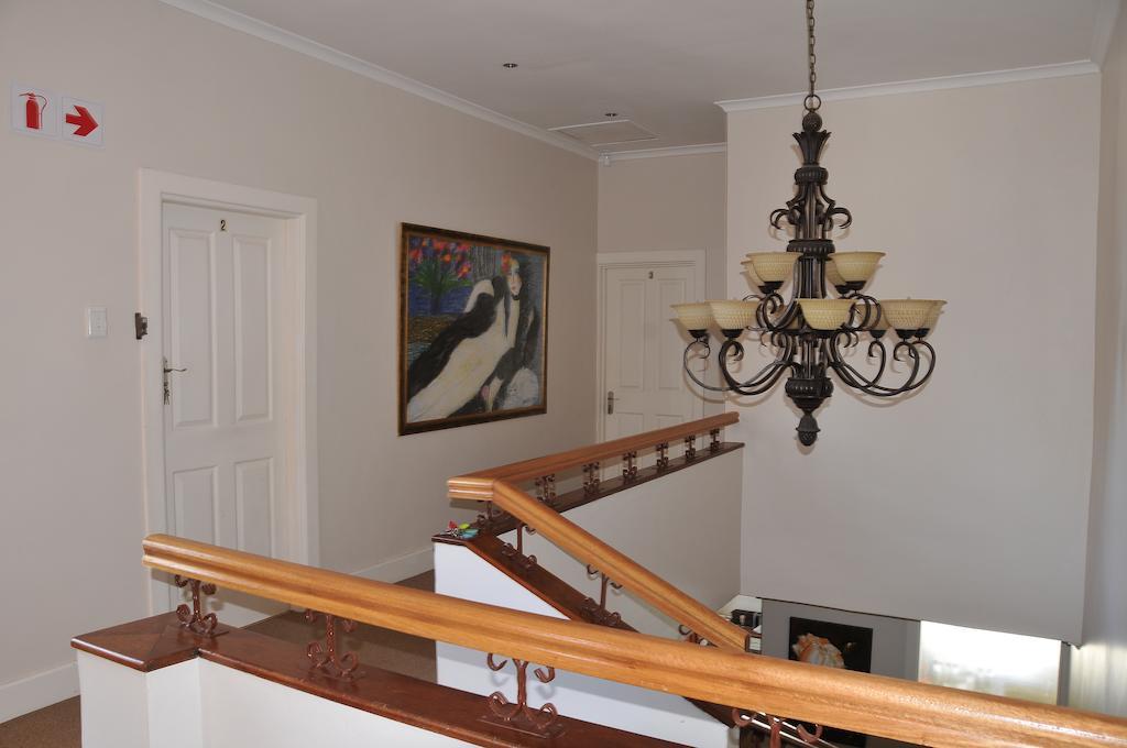 A&A Guesthouse Port Elizabeth Exteriör bild