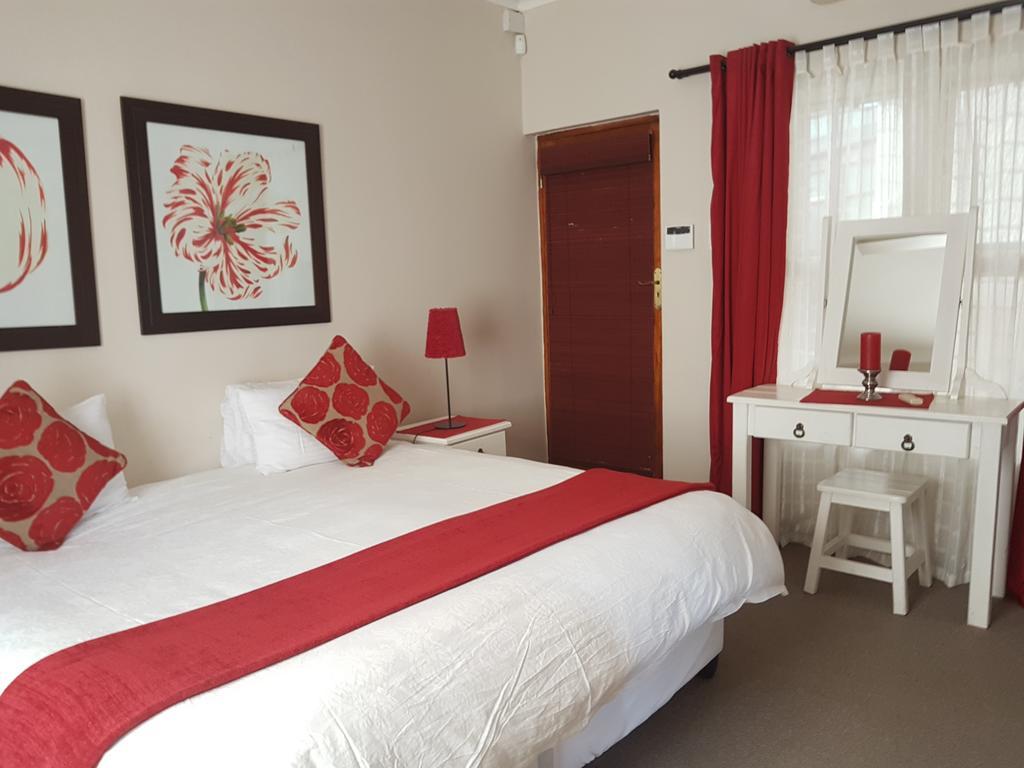 A&A Guesthouse Port Elizabeth Exteriör bild