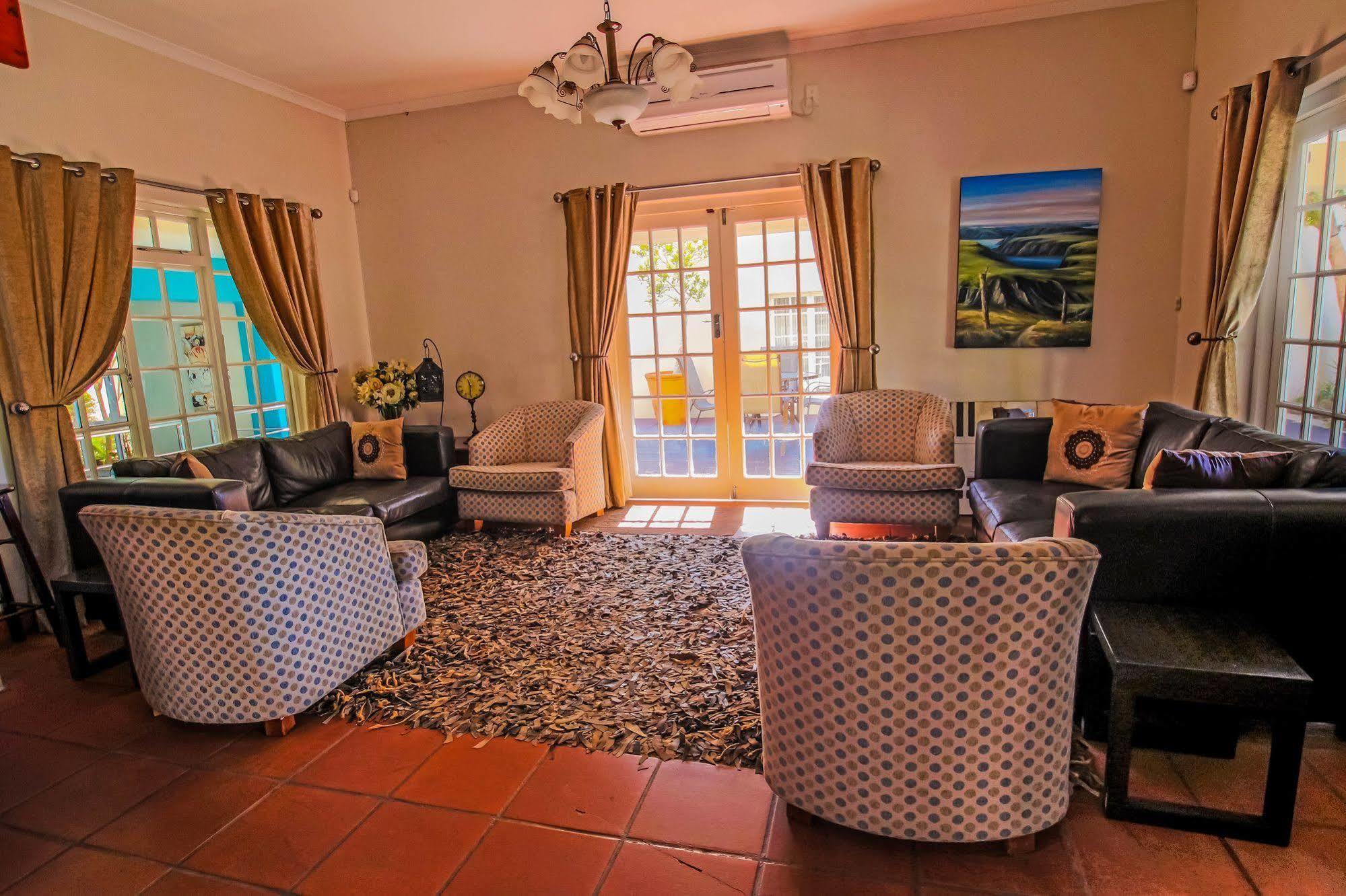A&A Guesthouse Port Elizabeth Exteriör bild
